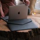 Чехол-конверт из зернистой экокожи DOST Leather Co. для MacBook Air (2018 и новее) и MacBook Pro (13 дюймов; 2016 и новее) - фото 11