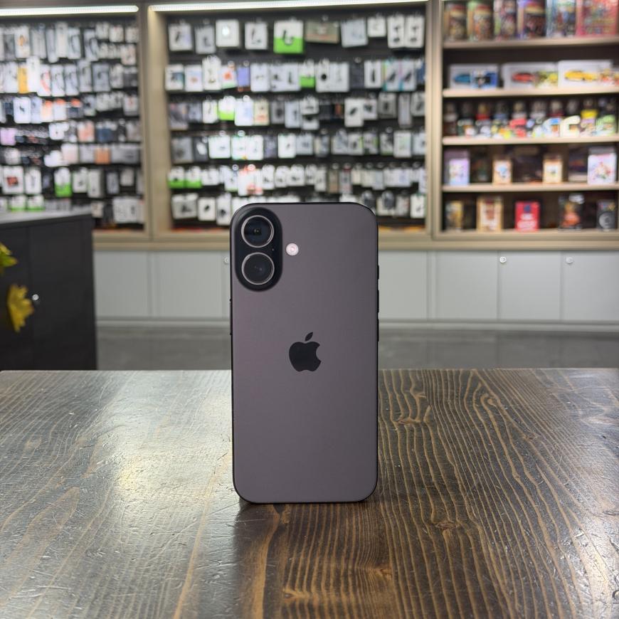 [Уценённый] Смартфон Apple iPhone 16 256 ГБ (Чёрный | Black) (nano-SIM и eSIM)
