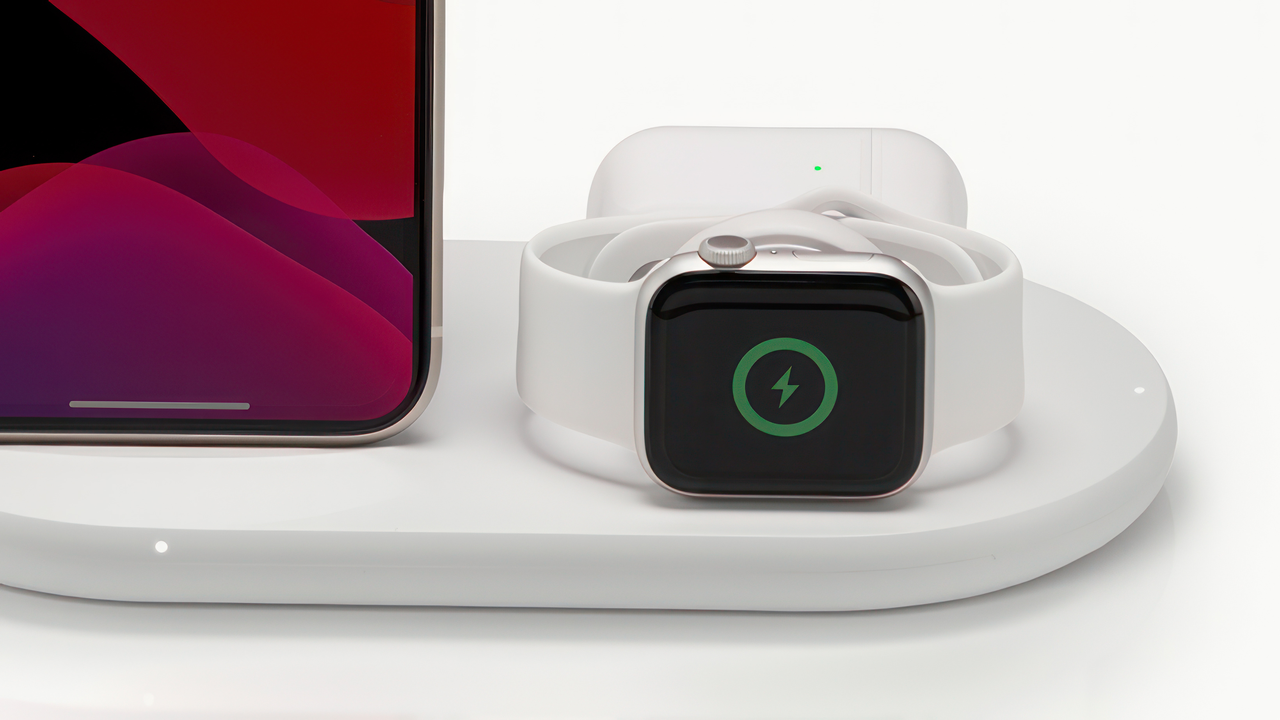 Будильник на apple watch. Belkin 3-in-1 Wireless Charger for iphone+Apple watch. Apple watch and Wireless Charging. Беспроводная зарядка Белкин 3 в 1. Беспроводная зарядка для Эппл вотч.